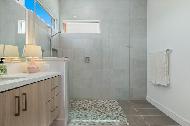 Building Photo - 845 Nugget Ln