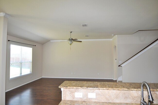 Building Photo - 3521 Twin Pines Dr