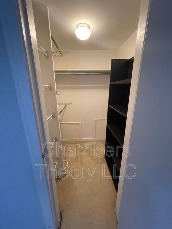 Building Photo - 2603 Arlington Blvd