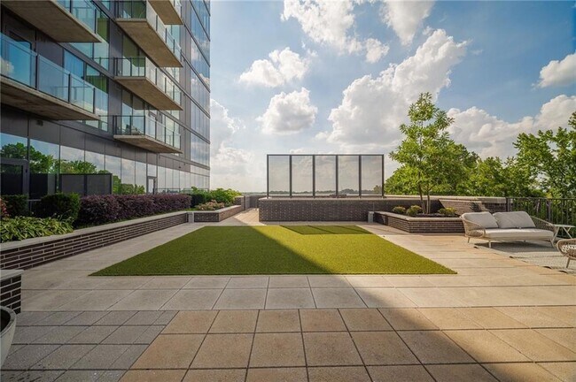 Building Photo - 788 West Marietta St NW