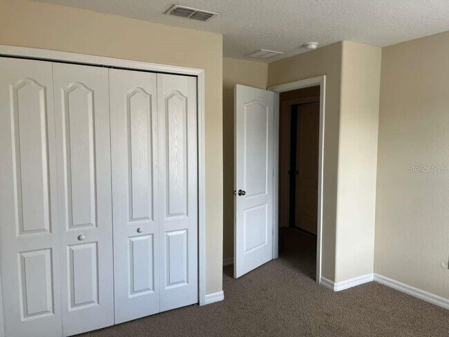Building Photo - 12825 Gracehill LN