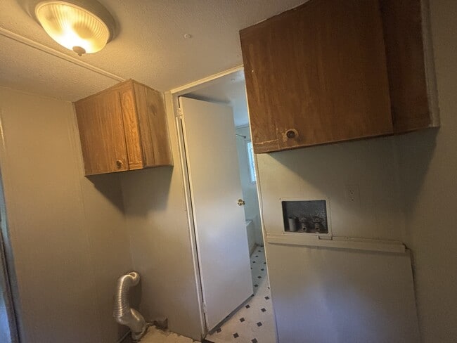 Building Photo - 40 Mcilwain Rd