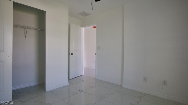 Building Photo - 3433 Jeffcott St