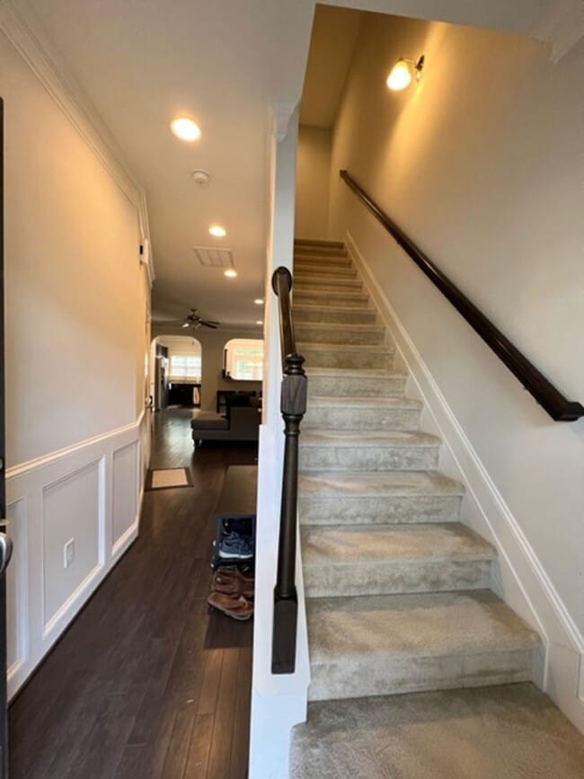 Building Photo - Jonestown Road Area