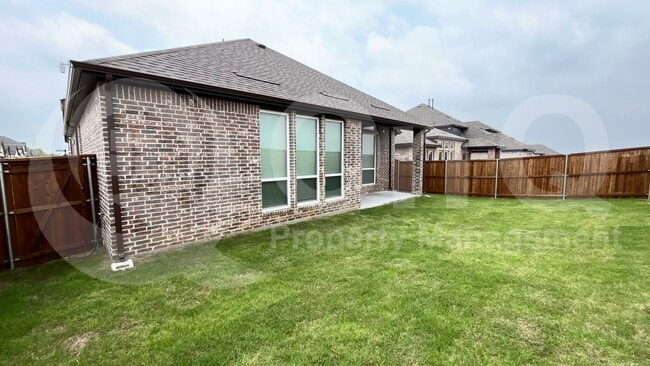 Building Photo - 6301 Tahoe Winds Dr