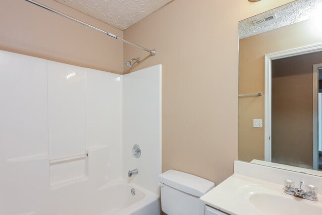 Building Photo - 2835 Evergreen Eve Crossing