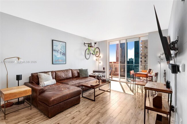 Building Photo - 1100 S Miami Ave