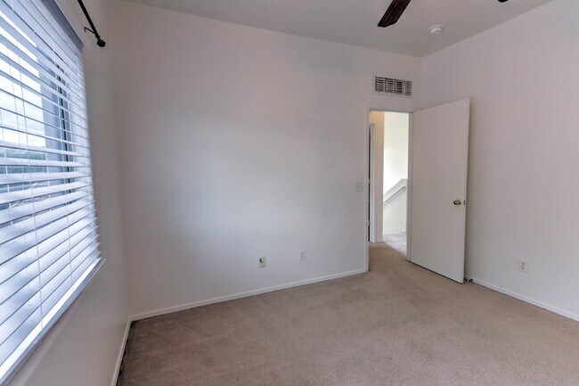 Building Photo - Rancho Sahuarita