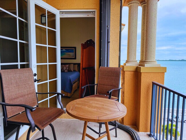 Building Photo - 20 Orange Ave