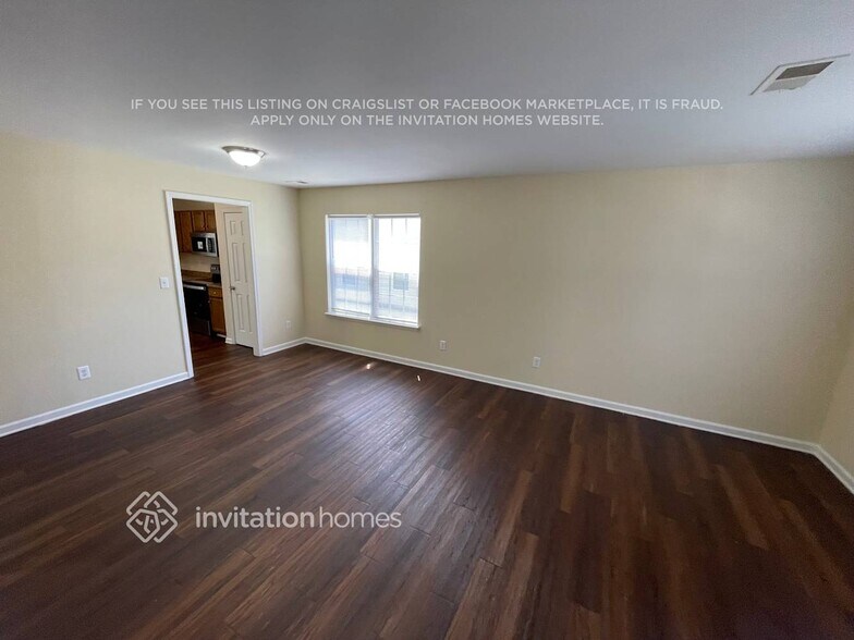 Building Photo - 7007 Hidden Creek Dr