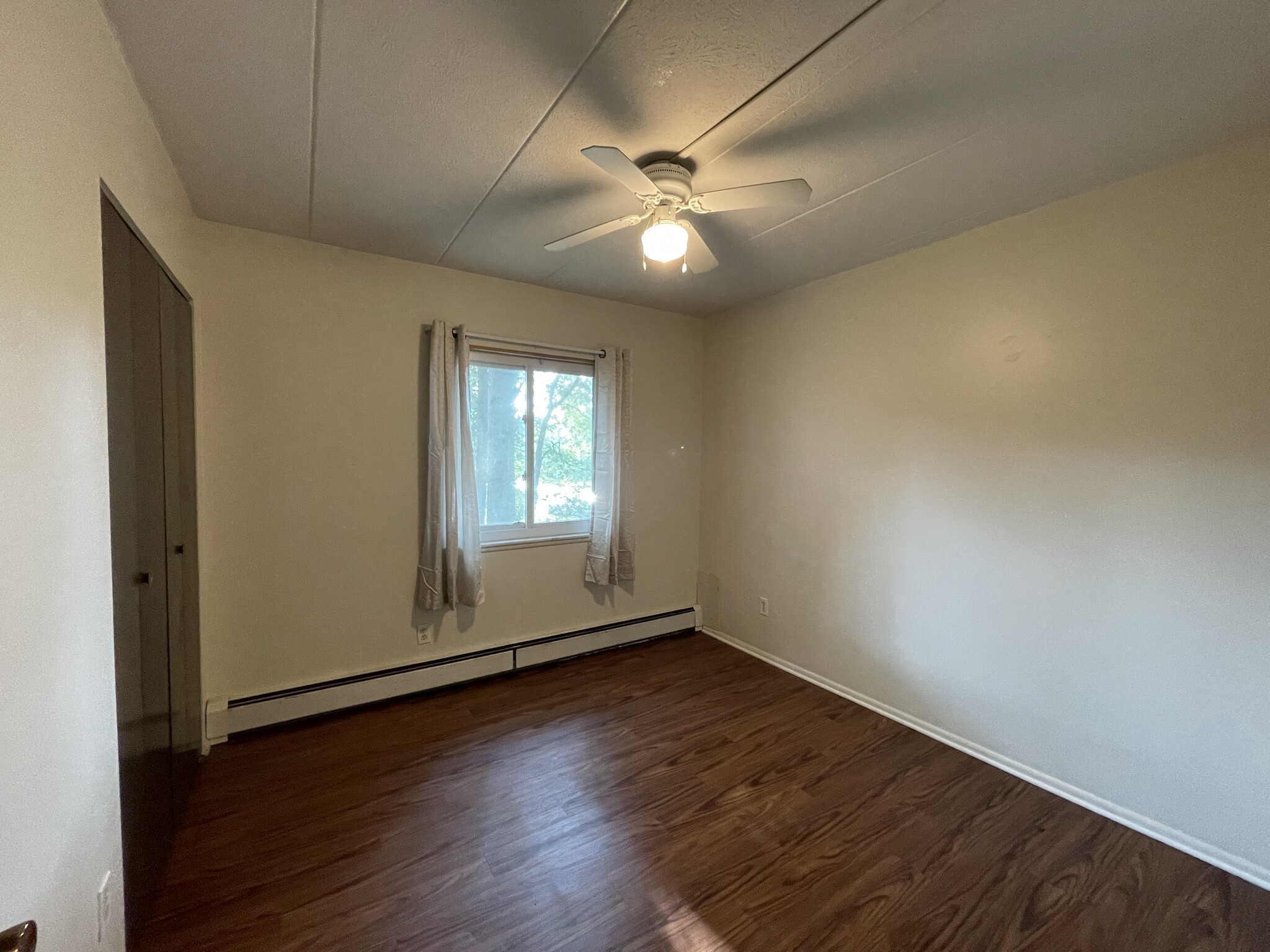 bedroom1 - 978 S Lincoln St