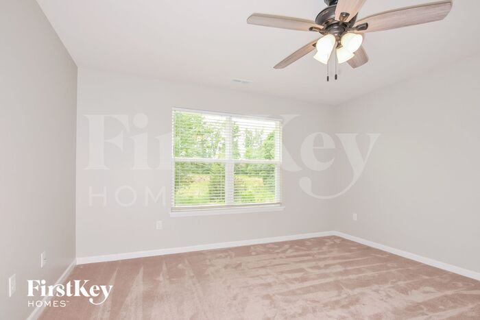 Building Photo - 121 Brookview Way Dr