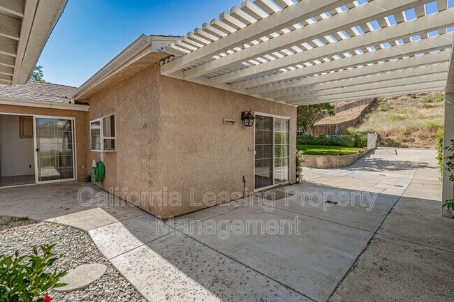 Building Photo - 29717 Hunstock St