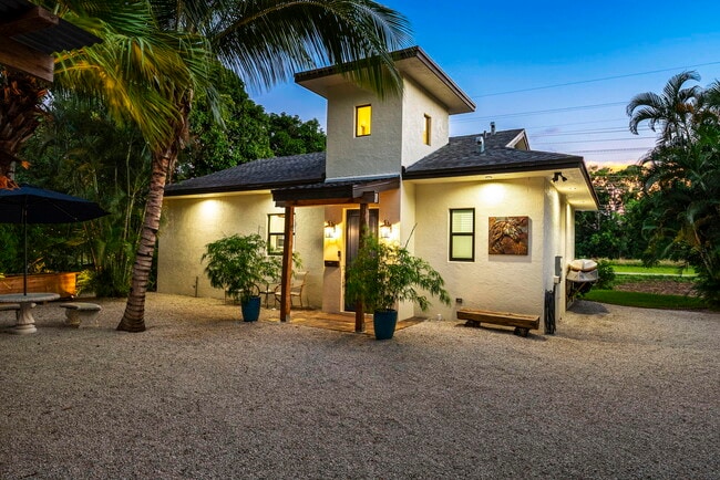 Primary Photo - 12466 Quercus Ln