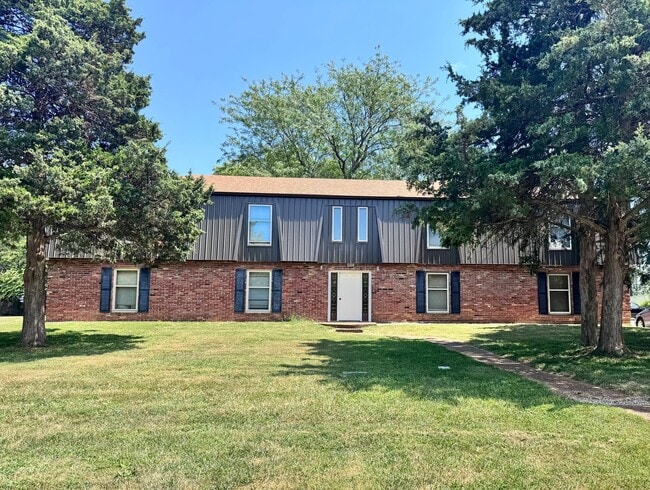 Primary Photo - 1613 Chaddsford Dr