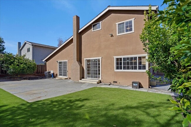 Building Photo - 47450 Cholla St