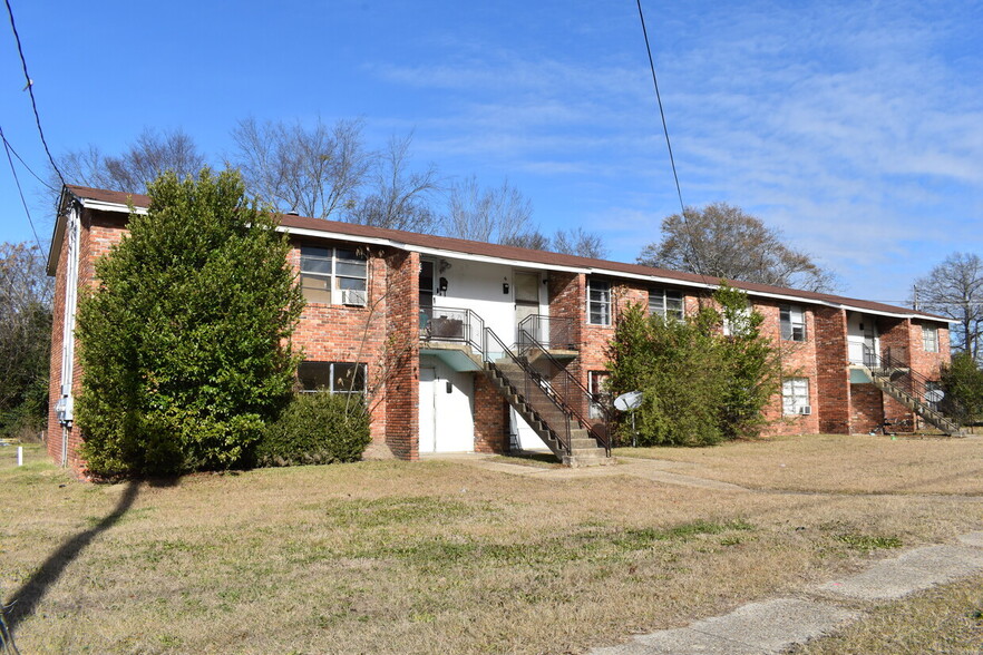 Primary Photo - Boulevard Apartments