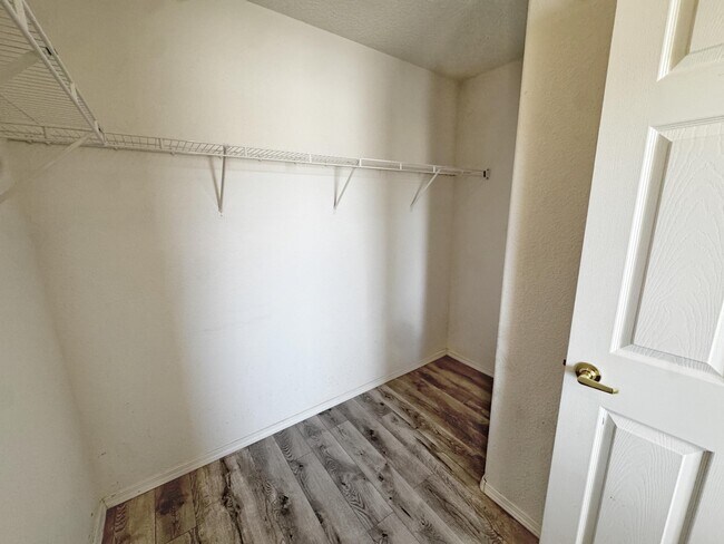 Building Photo - 1131 Pacaya Dr NW