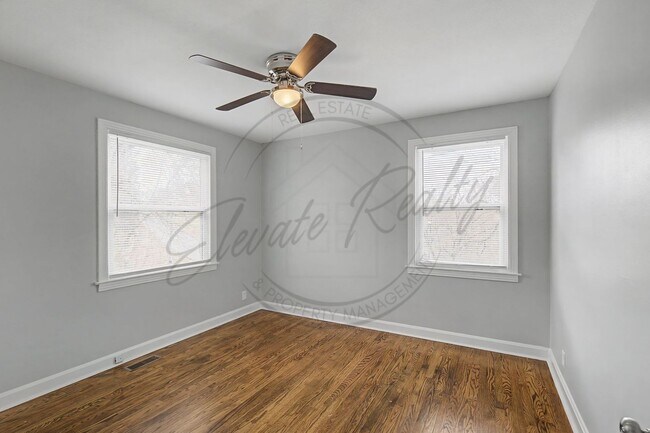 Building Photo - Four Bedroom Ranch with Finished Basement in Clarksville!