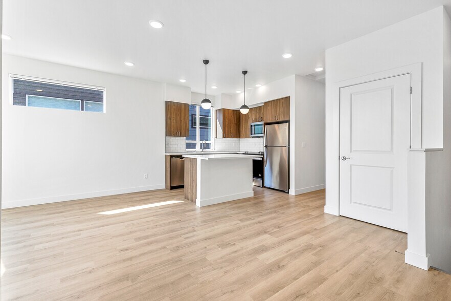 Primary Photo - Westland Townhomes