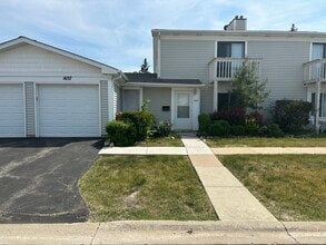 Building Photo - 1637 Cornell Dr