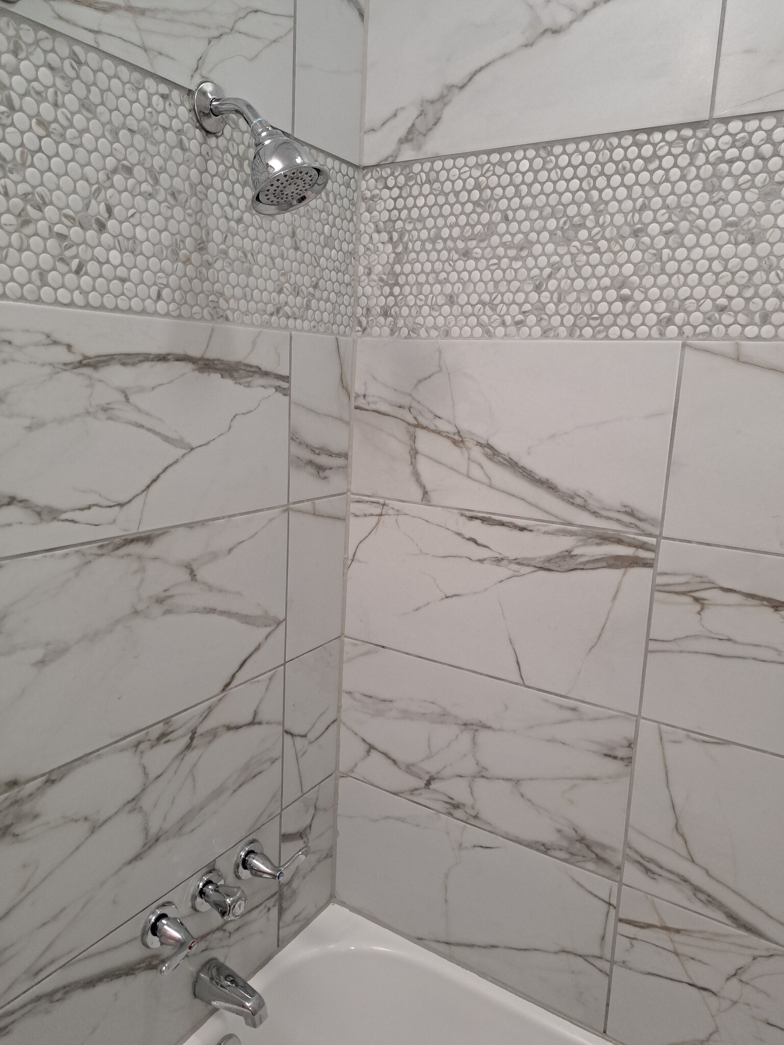Tile surround - 303 E Lincoln Ave