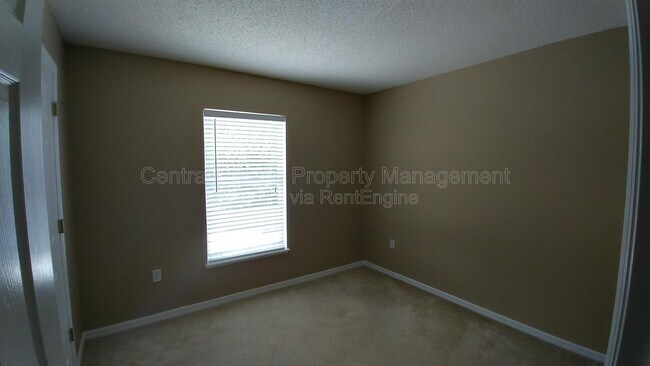 Building Photo - 14519 Lake Price Dr