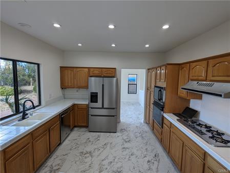 Building Photo - 42057 Parkmont Dr