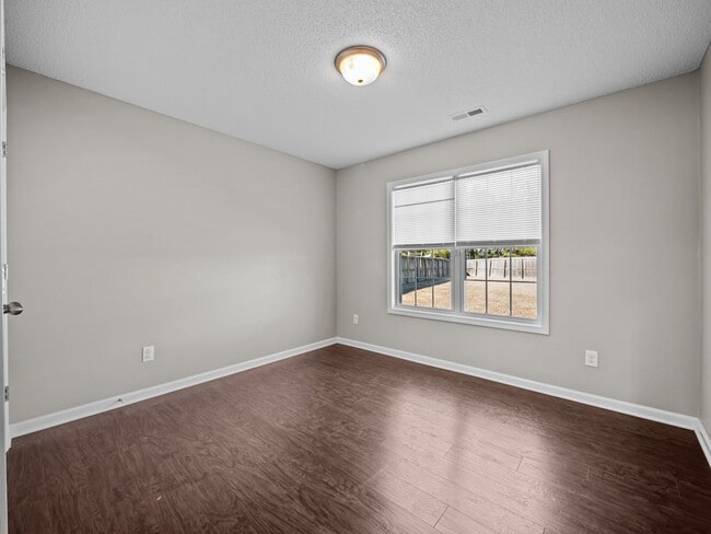 Building Photo - 101 Berwick Ct