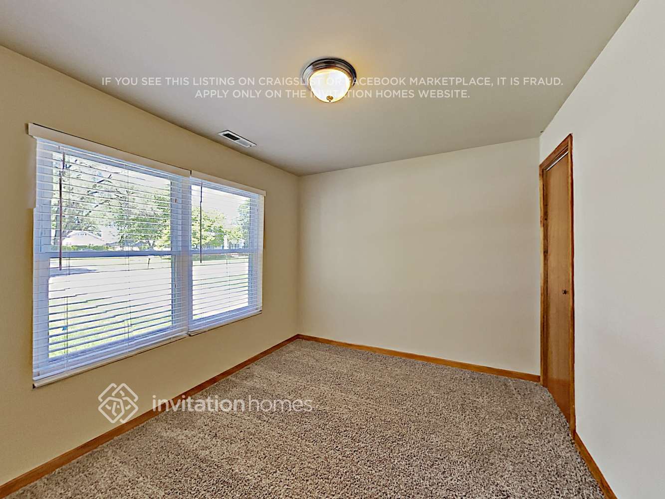 Building Photo - 11521 S Karlov Ave