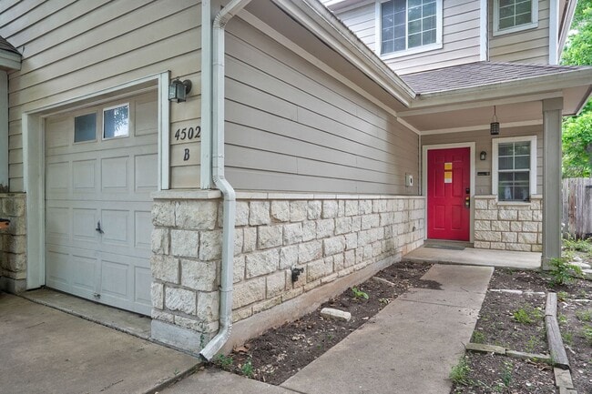 Building Photo - 4502 Avenue-B