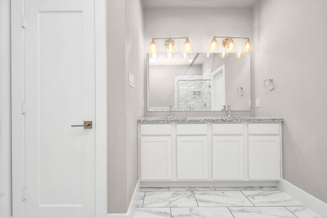 Building Photo - 3538 Noah St