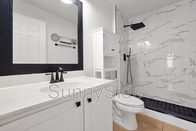 Building Photo - 2431 Marcasite Loop