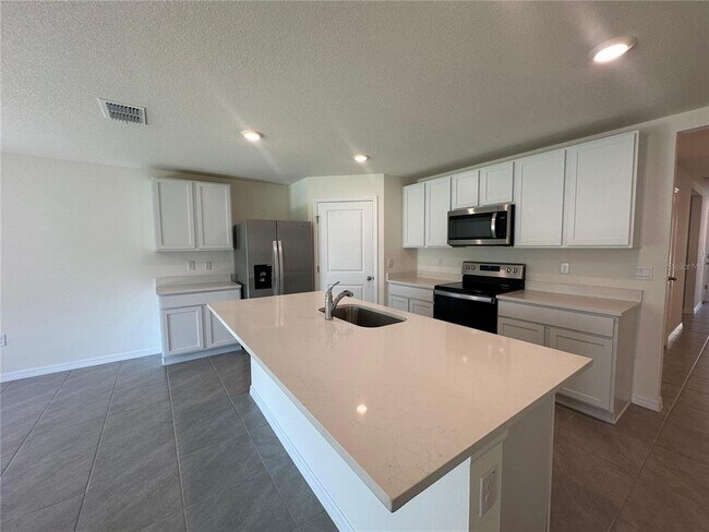 Building Photo - 7798 SW 139th St Rd