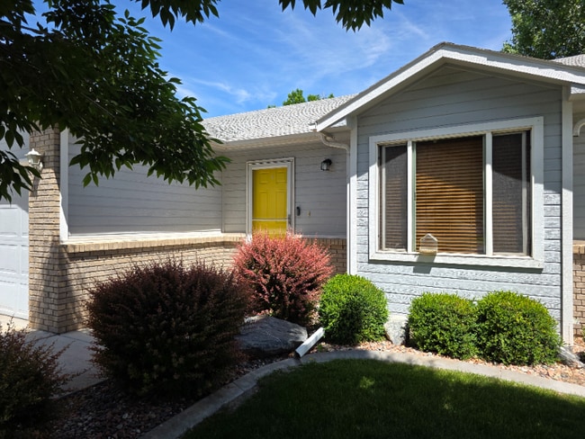 Building Photo - 661 Bayberry Ct
