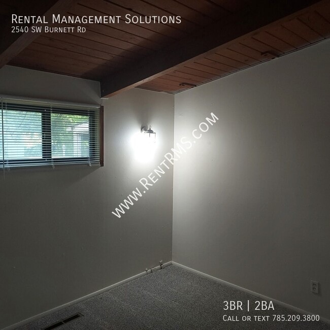 Building Photo - 2540 SW Burnett Rd
