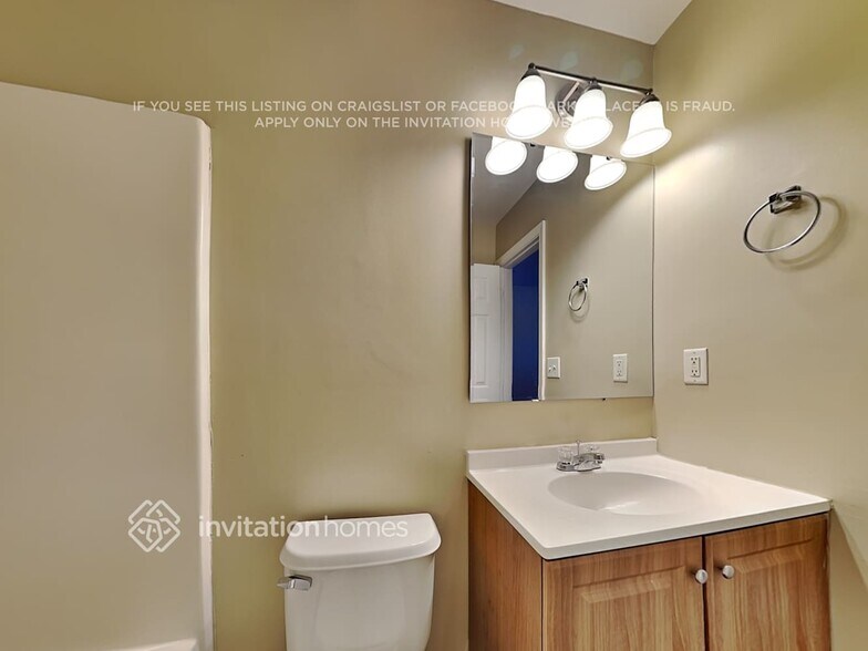 Building Photo - 1460 Summer Coach Dr