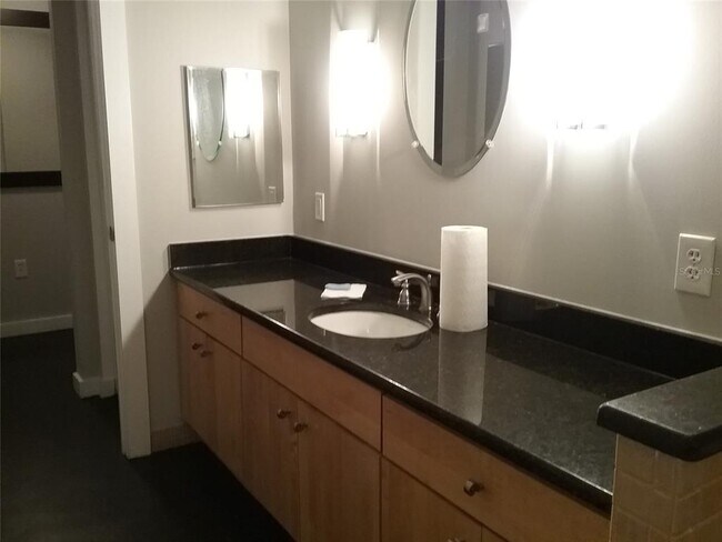 Building Photo - 175 2nd St S