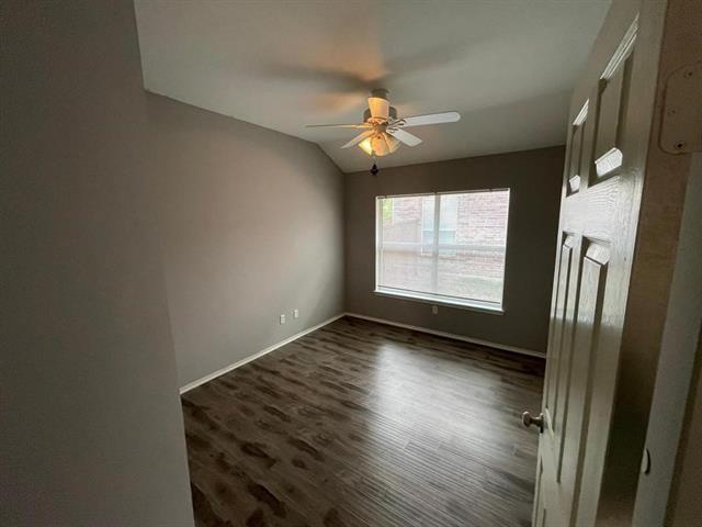 Building Photo - 6937 Willow Crest Dr