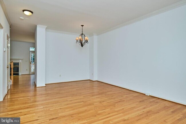 Building Photo - 11485 Carriage Gate Ct