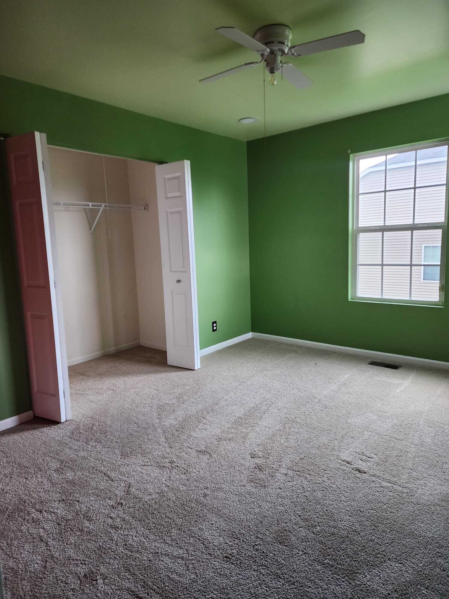 Building Photo - 1157 Goldfinch Ave