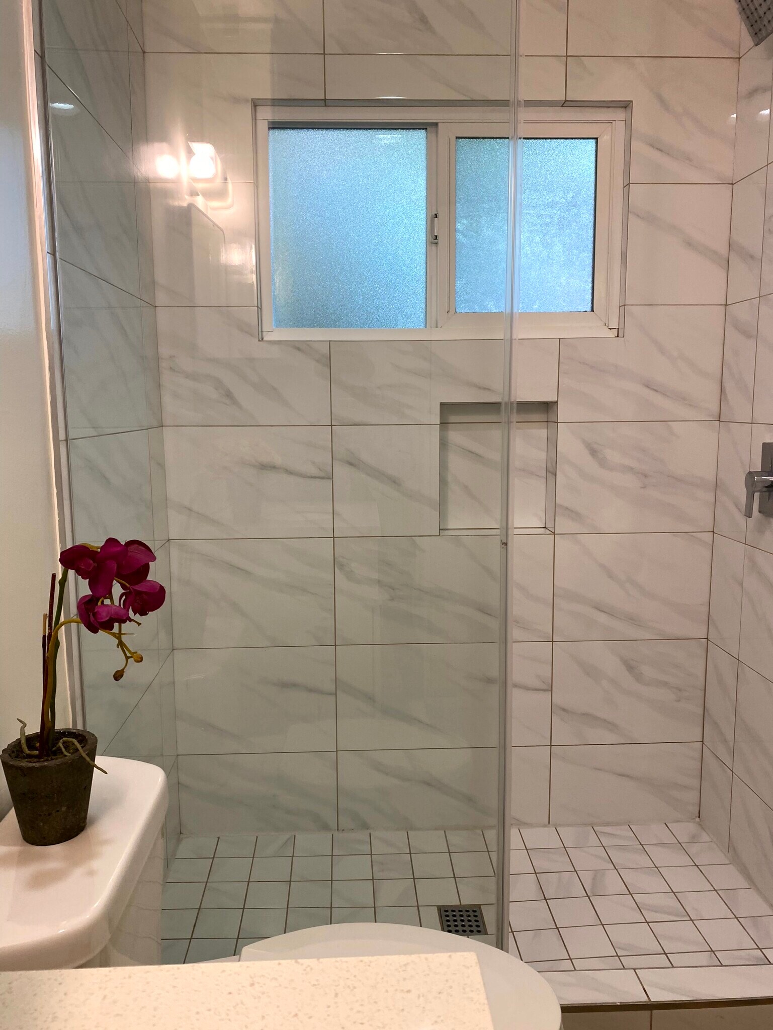 Building Photo - 7602 Lexington Ave