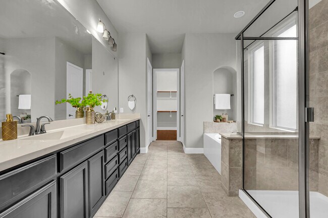 Building Photo - 1549 Sonnet Dr