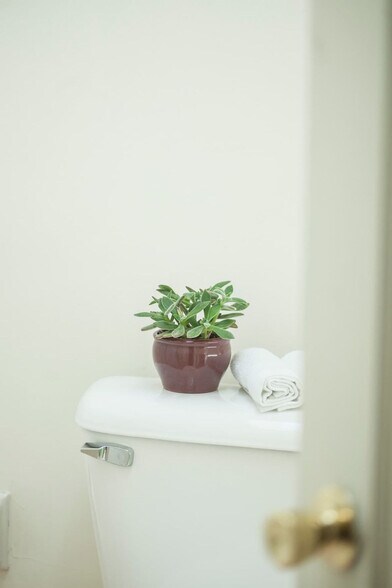 Building Photo - 1730 Martin Luther King Jr Way