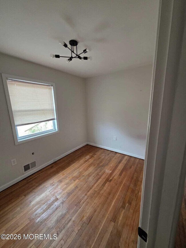 Building Photo - 14 Nathan Ave