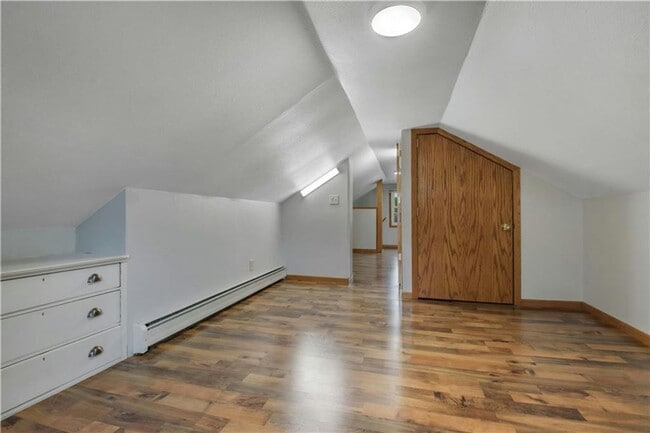 Building Photo - 3 Bedroom Single Home on the North Side of...