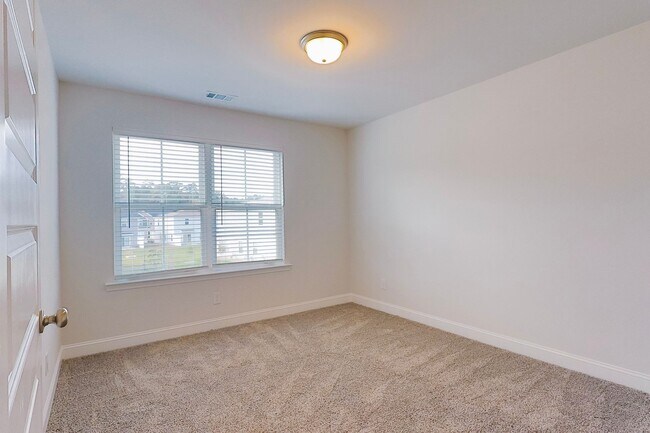 Building Photo - 545 Gov Treutlen Cir