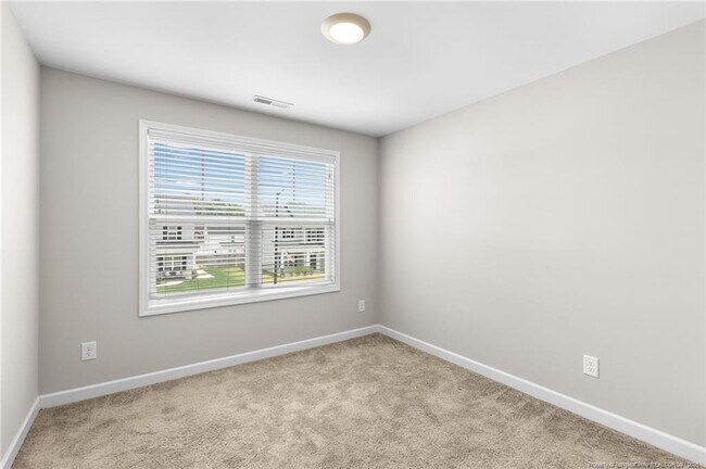Building Photo - 1319 Water Leaf Dr