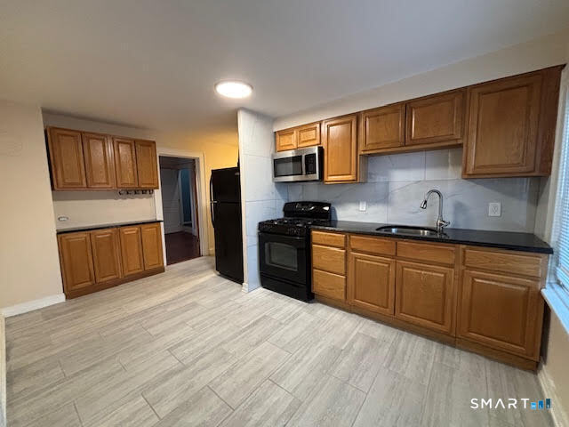 Building Photo - 96 Balsam Ave