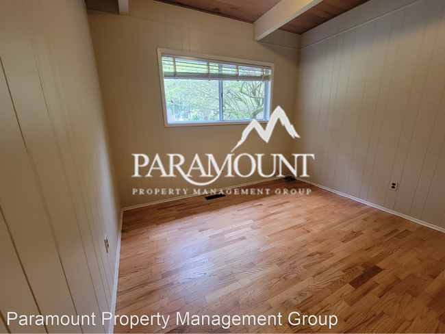 Building Photo - 4 br, 2 bath House - 13871 Manzanita Rd NE